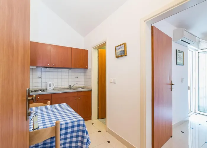 Partelj 8 By Interhome