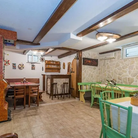 Appartement Partelj 8 By Interhome Vir