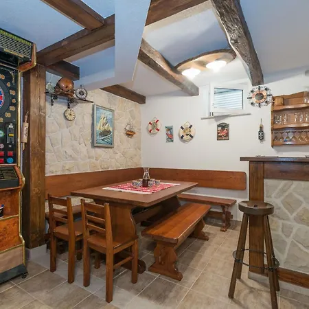Partelj 8 By Interhome * Vir
