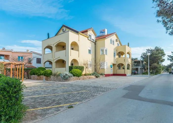 Partelj 8 By Interhome *